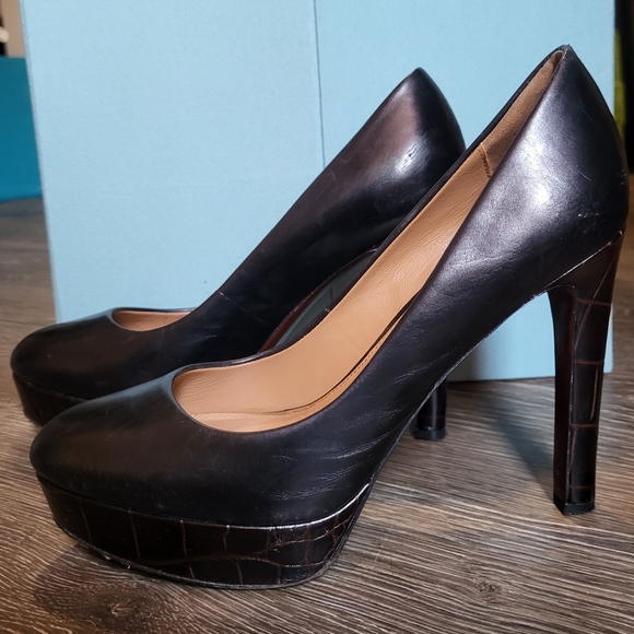 Elie Tahari Eleanor Platform Heels - Picture 2 of 5